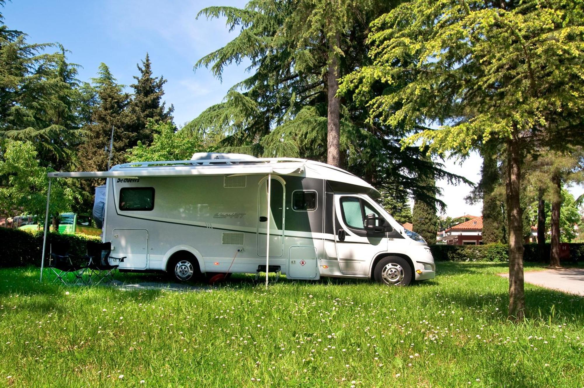 Camping Adria Ankaran - Pitches Экстерьер фото